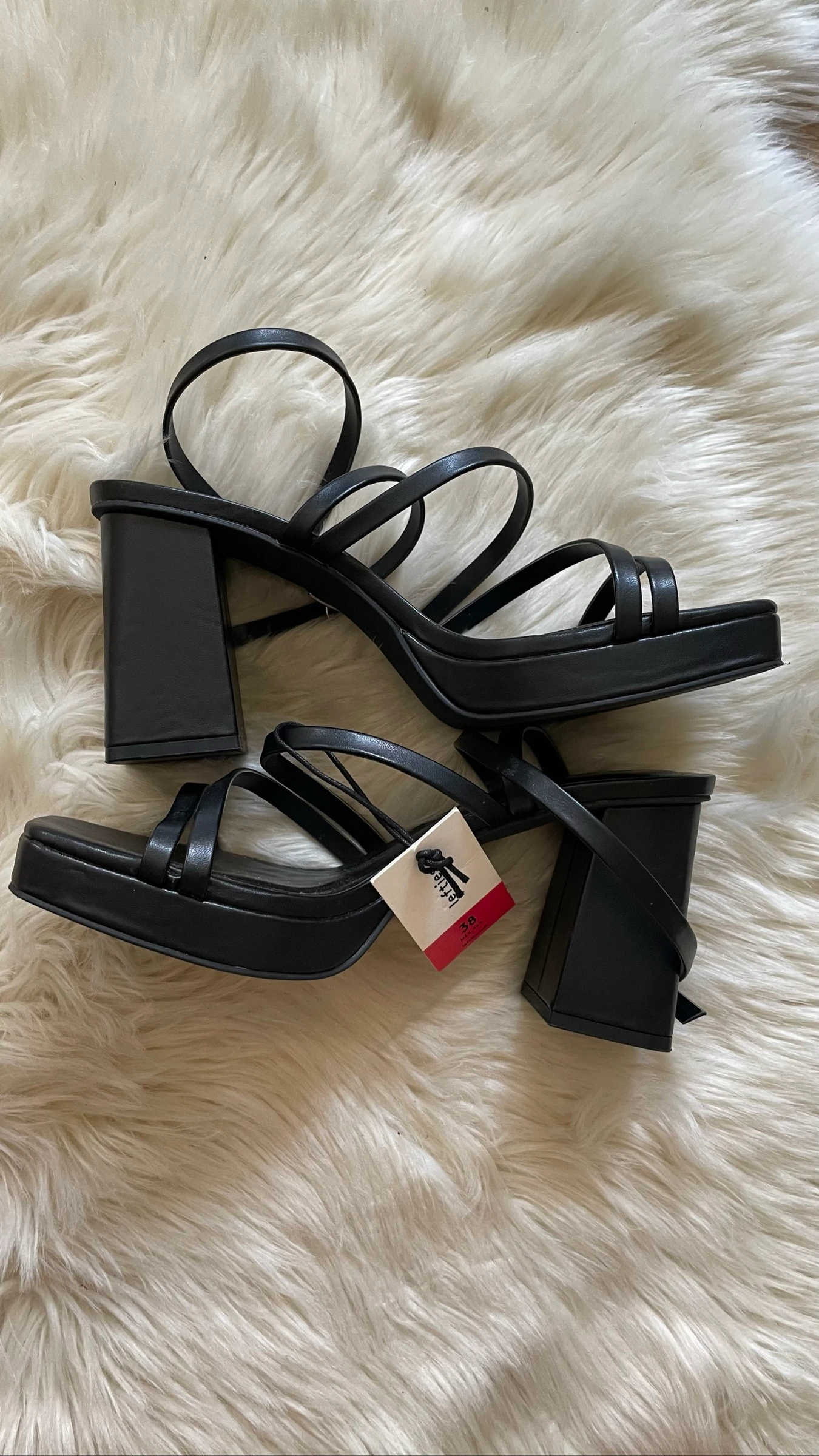 Sandalias negras tacon alto